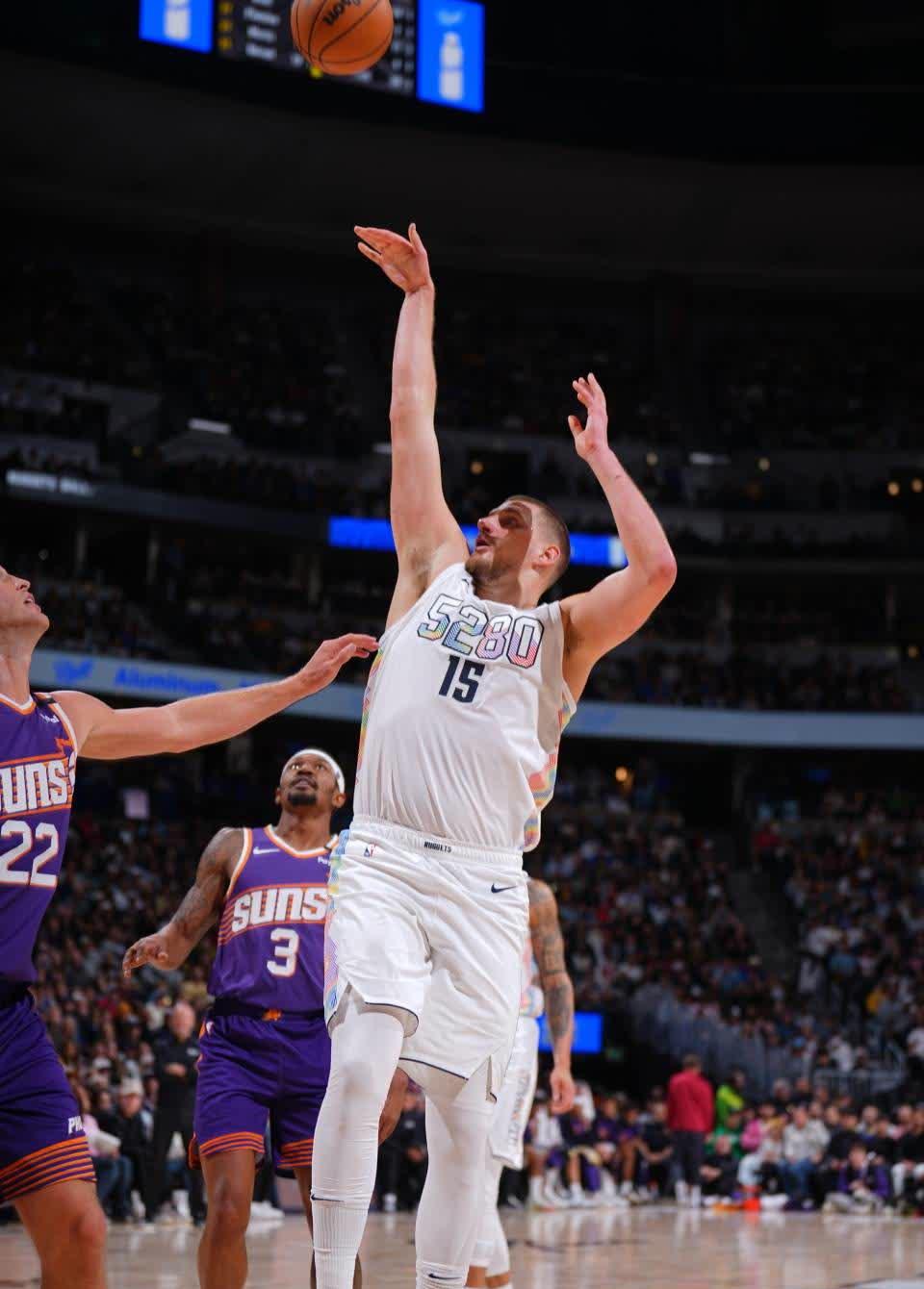 杜兰特陷入低谷，约基奇连败，鹈鹕球队命运悬念！